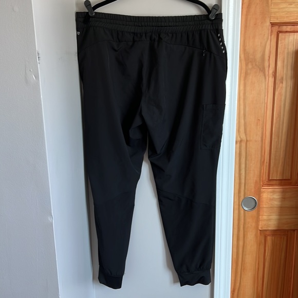 BarcoOne scrub joggers - Picture 6 of 8